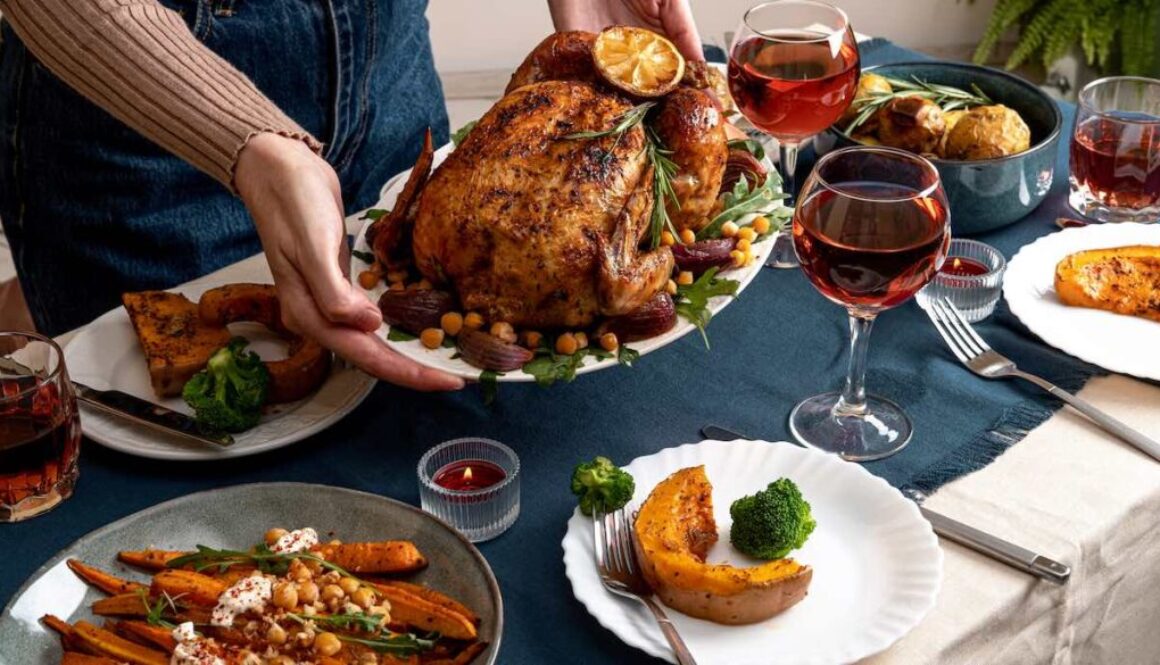 Cover - Elevate Your Thanksgiving Culinary Ideas for a Memorable Family Feast